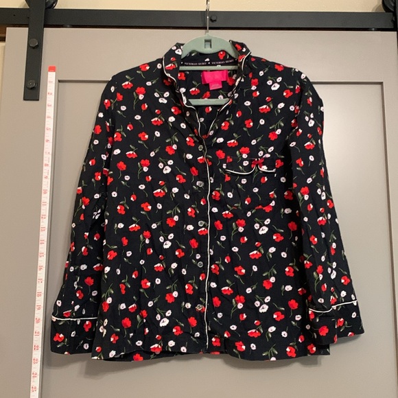Victoria’s Secret Floral Navy Pajama Long Sleeve Button Down Set 100% Cotton XS - Picture 2 of 7